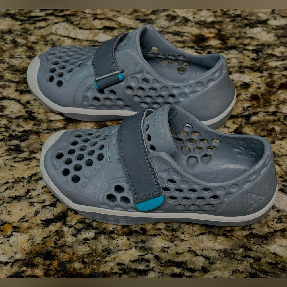 Plae Mimo Water Shoes Toddler Boy's Size 9 Gray Slip Resistant Adjustable